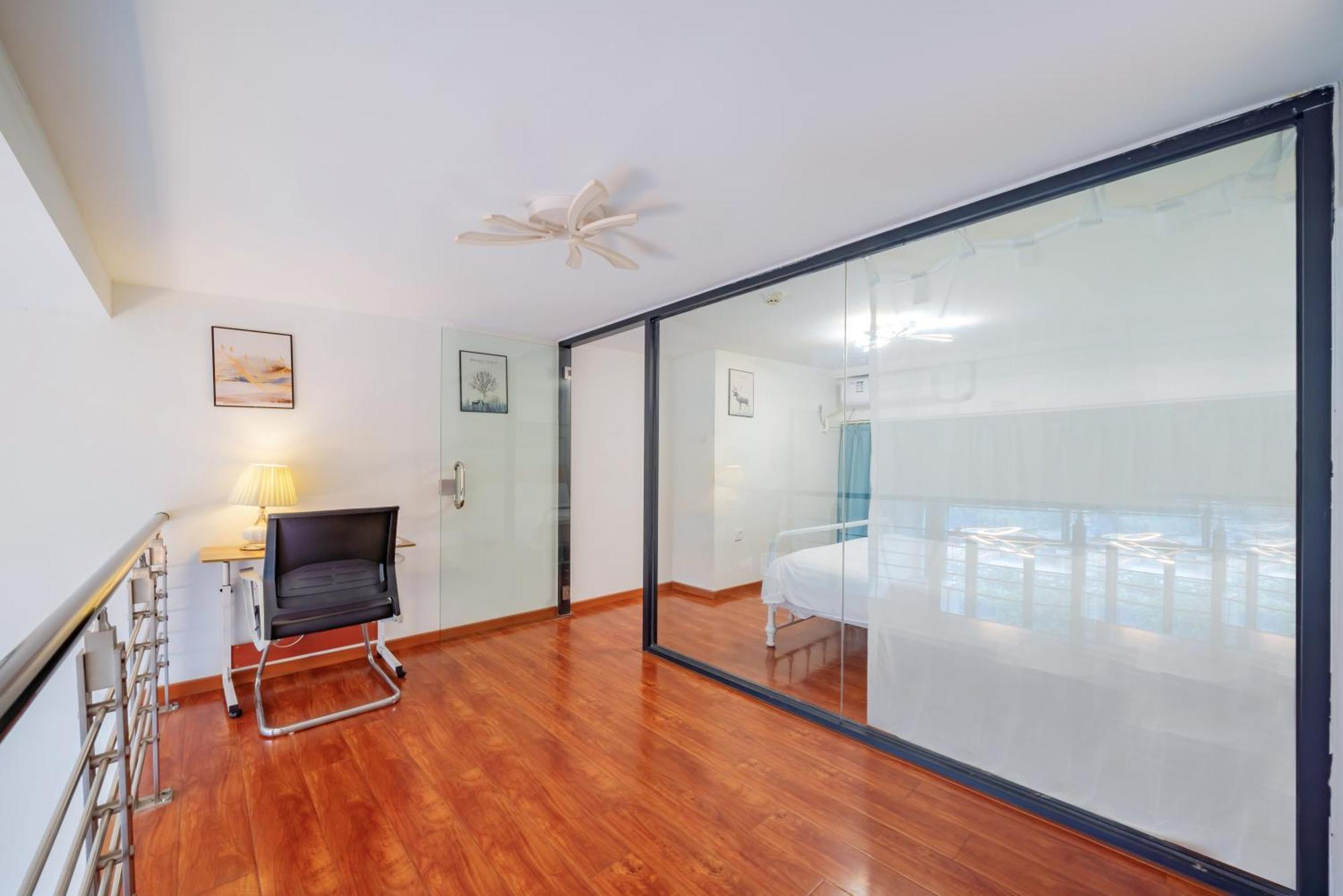 April Fair Duplex Apartment Guangzhou South Railway Station Ao Yuan Yue Shi Dai Branch Экстерьер фото