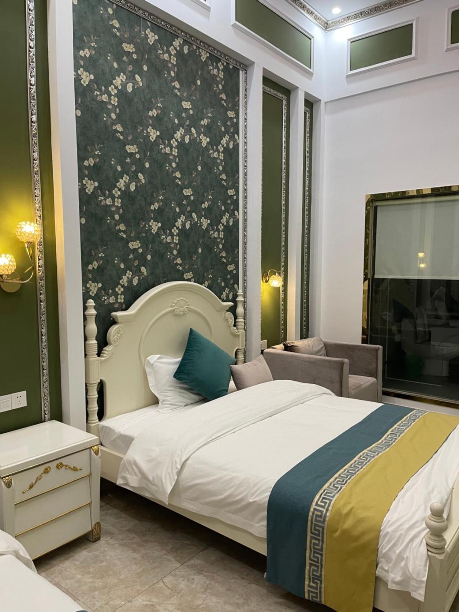 April Fair Duplex Apartment Guangzhou South Railway Station Ao Yuan Yue Shi Dai Branch Экстерьер фото