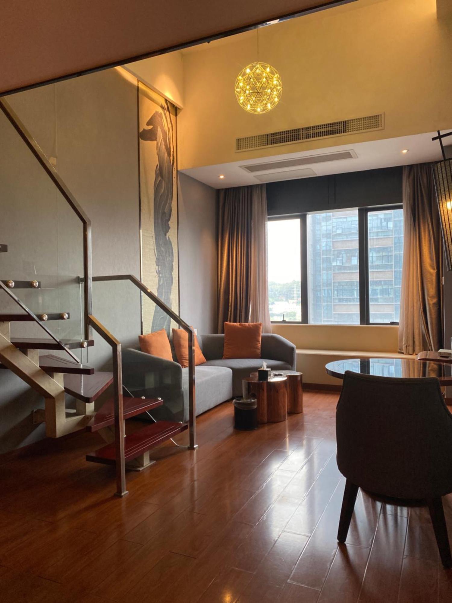 April Fair Duplex Apartment Guangzhou South Railway Station Ao Yuan Yue Shi Dai Branch Экстерьер фото