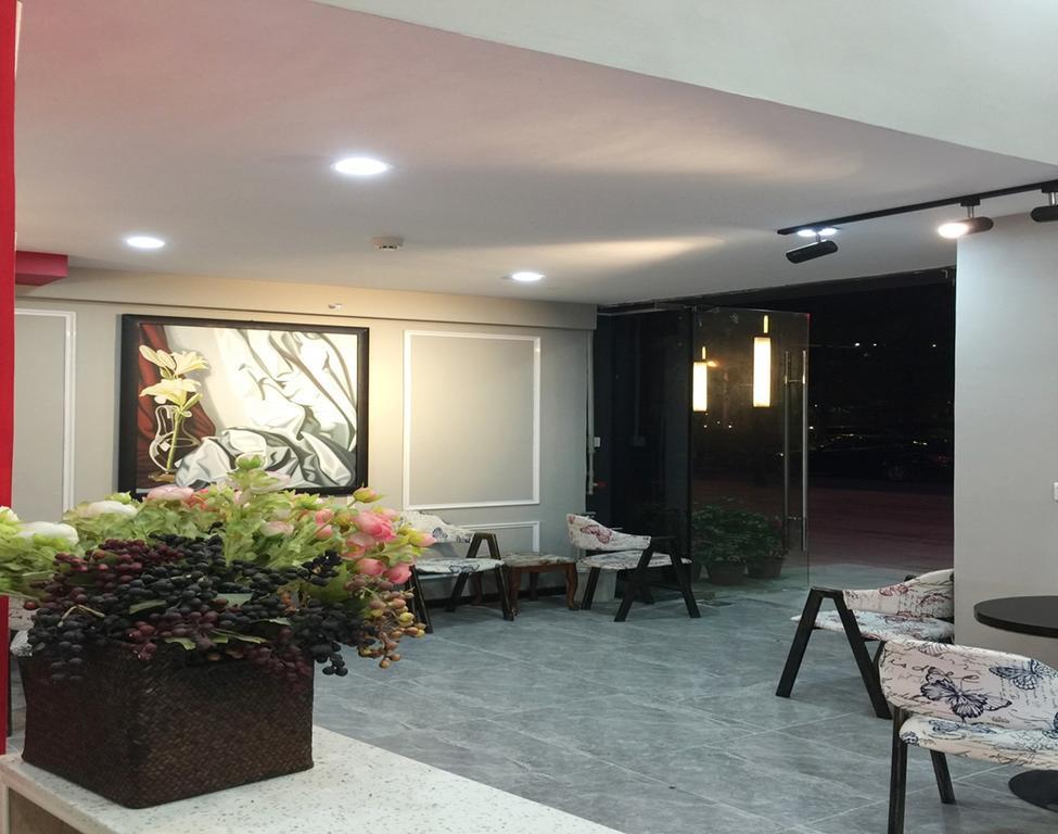 April Fair Duplex Apartment Guangzhou South Railway Station Ao Yuan Yue Shi Dai Branch Экстерьер фото